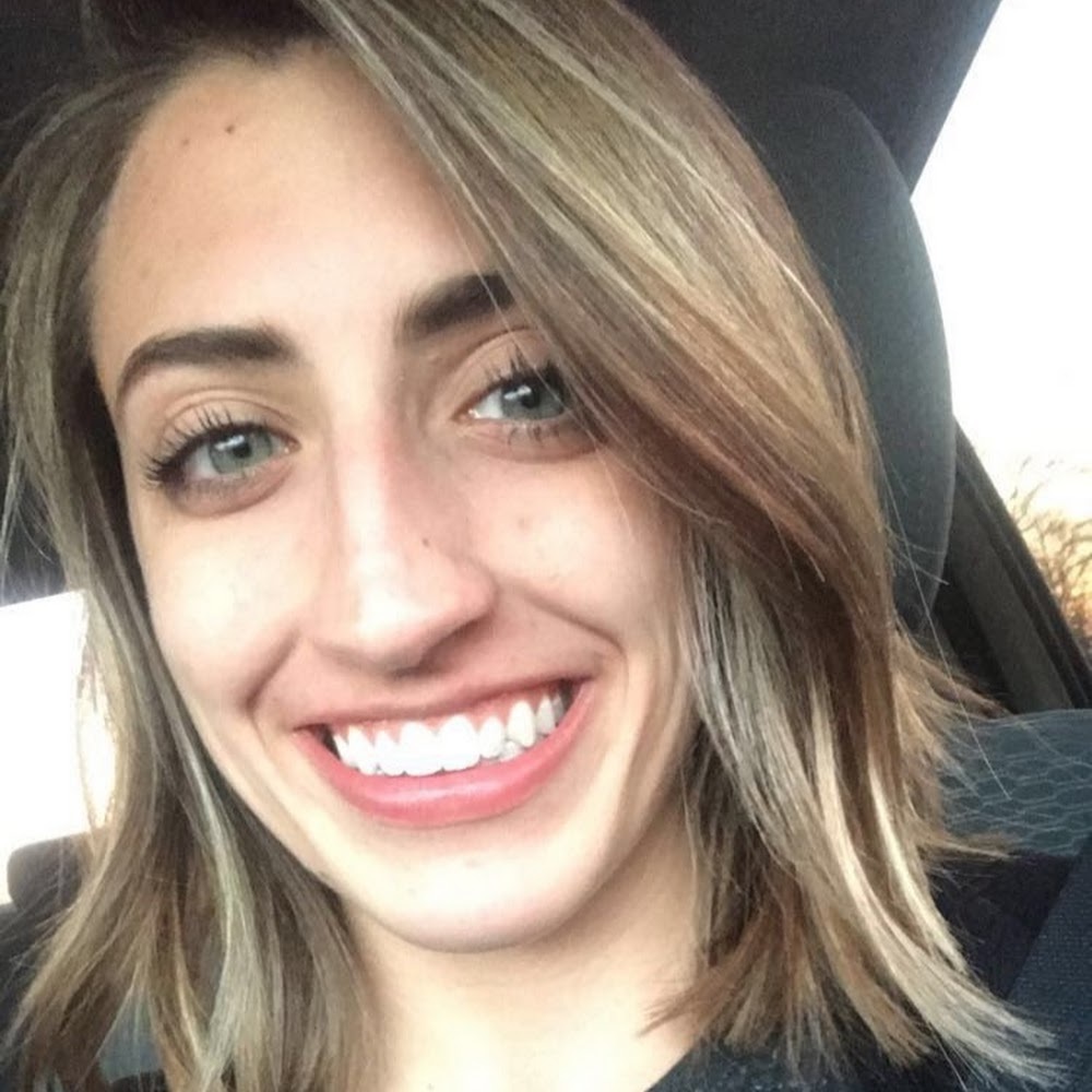 Meet your Posher, Claire